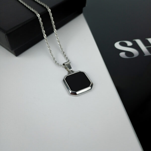 گردنبند اونیکس / ONYX