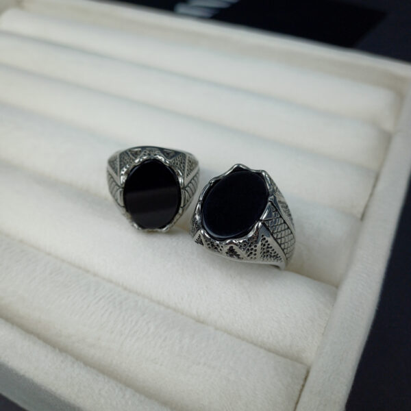 انگشتر اونیکس پوست ماری